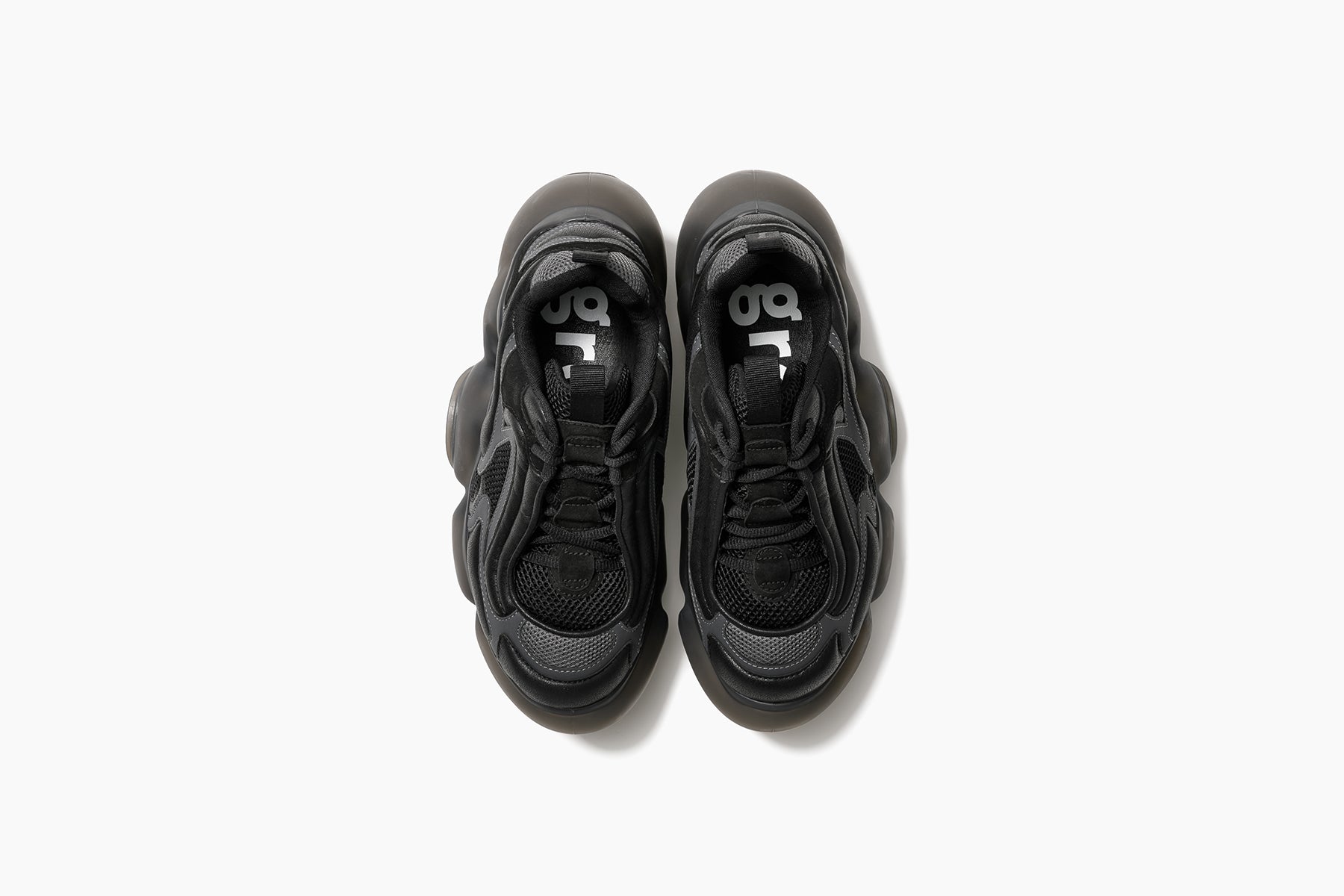 grounds MOOPIE FLIPPER　BLACK CHARCOAL / BLACK MATTE